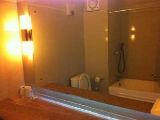Hotel Broadway Srīnagar Dış mekan fotoğraf