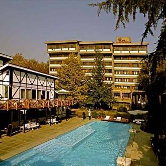 Hotel Broadway Srīnagar Dış mekan fotoğraf