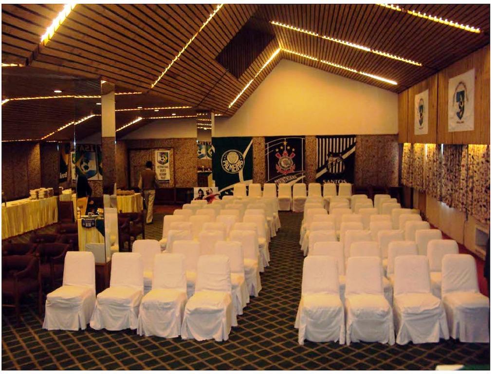 Hotel Broadway Srīnagar Dış mekan fotoğraf